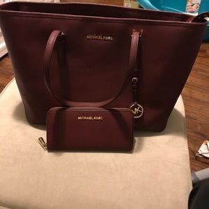 Michael Kors Purse and matching wallet